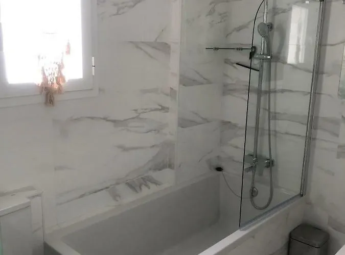 Apartment Masai Victoria Beach. A 100 Metros De La Playa. *