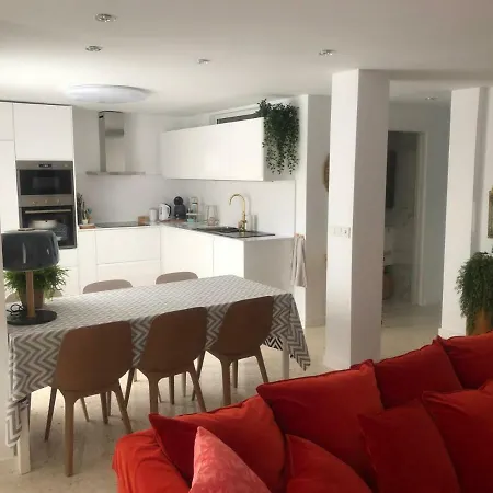 Masai Victoria Beach. A 100 Metros De La Playa. Cadiz